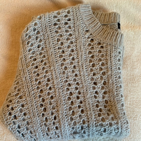 wool sweater:) - Picture 4 of 4